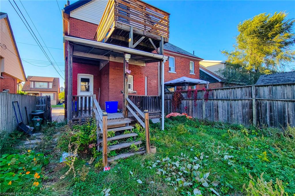 1-108 Kensington Avenue N Property Photo 22