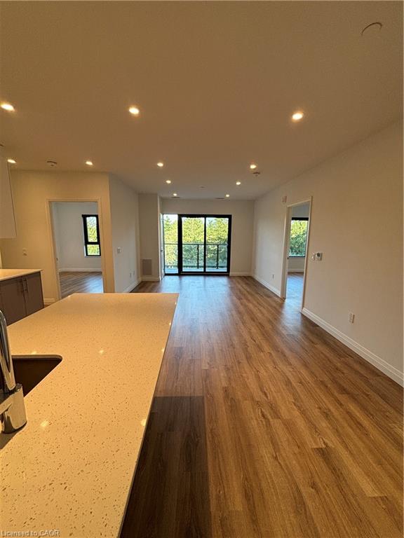 625-525 New Dundee Road Property Photo 9