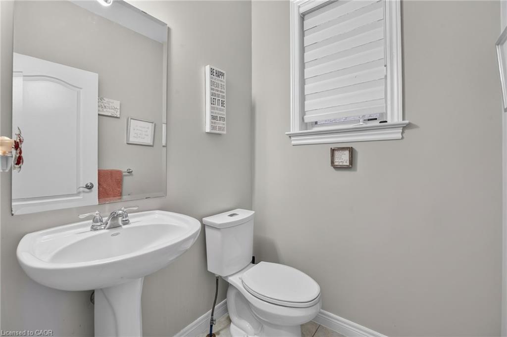 58 Summerberry Way Property Photo 6