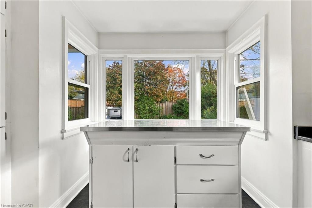 85 Hungerford Road Property Photo 15