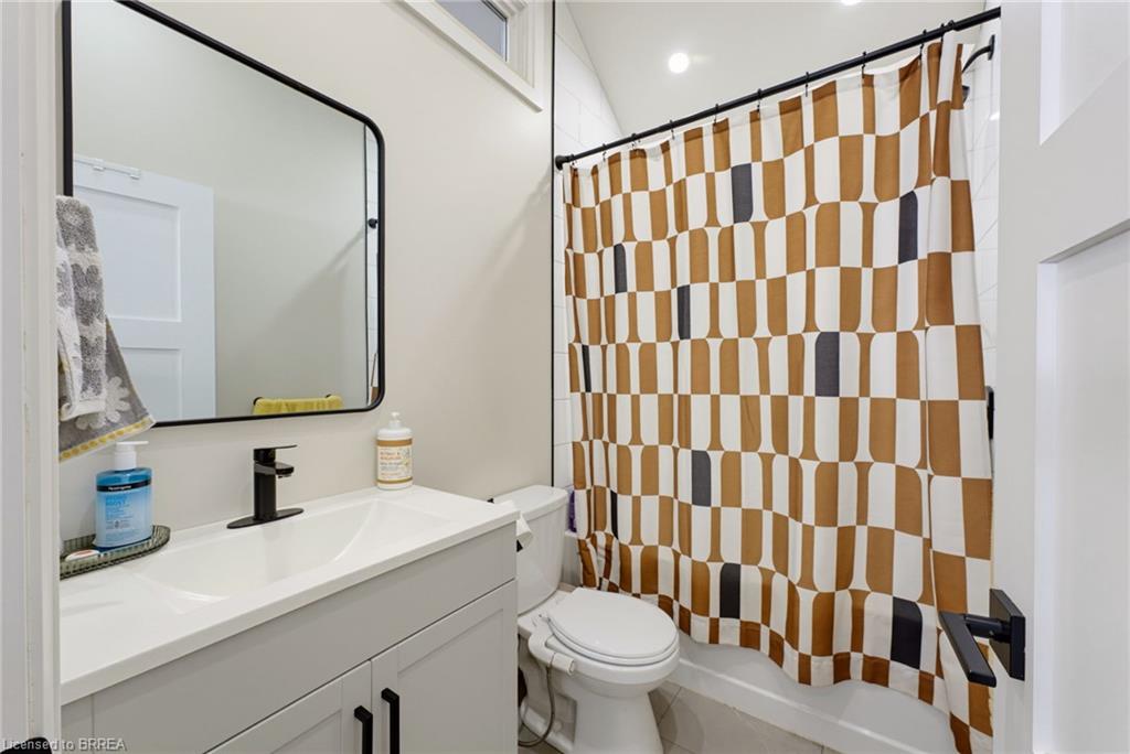 410 Nelson Street Property Photo 10