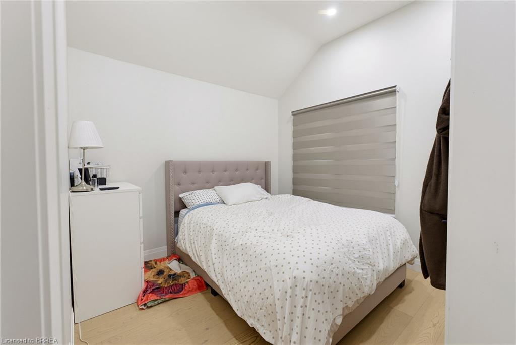 410 Nelson Street Property Photo 12