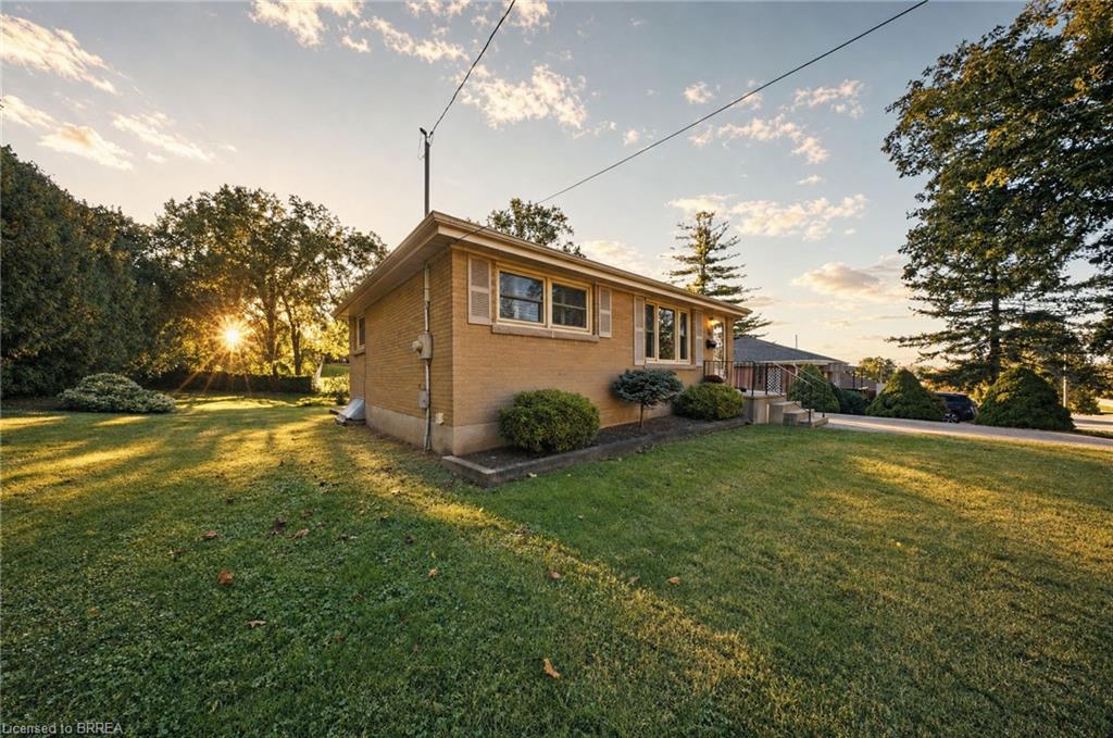 21 Hillcrest Avenue Property Photo 3