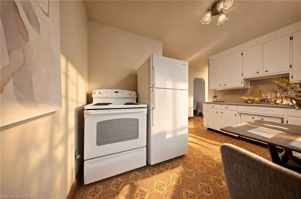 21 Hillcrest Avenue Property Photo 13