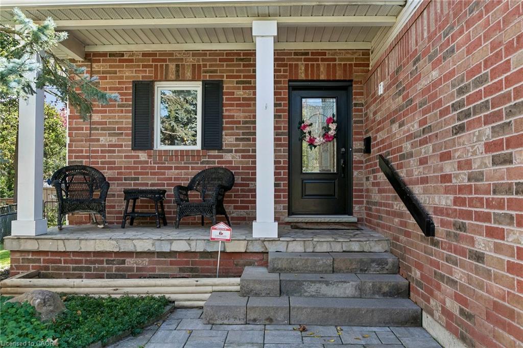 2024 Grovetree Lane Property Photo 3
