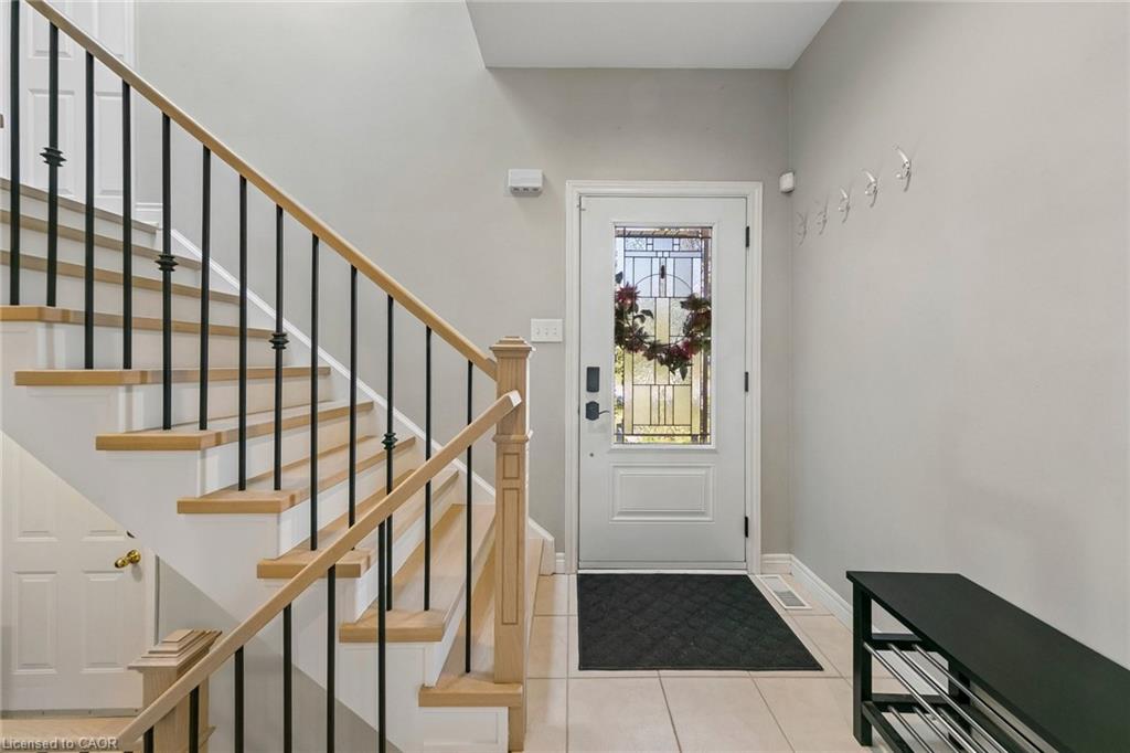 2024 Grovetree Lane Property Photo 5