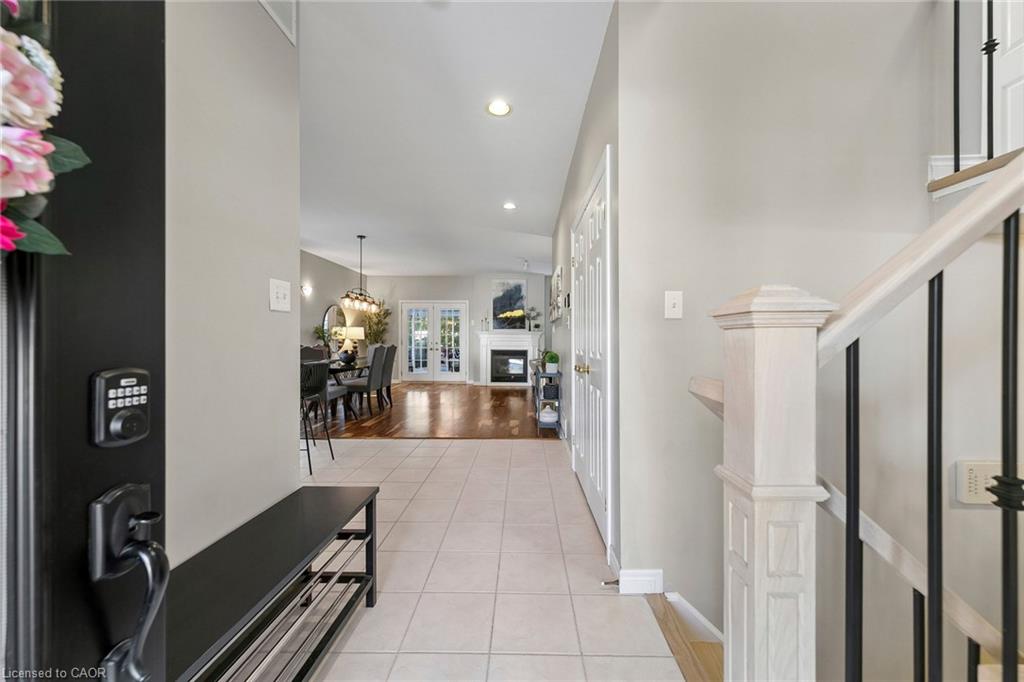 2024 Grovetree Lane Property Photo 6