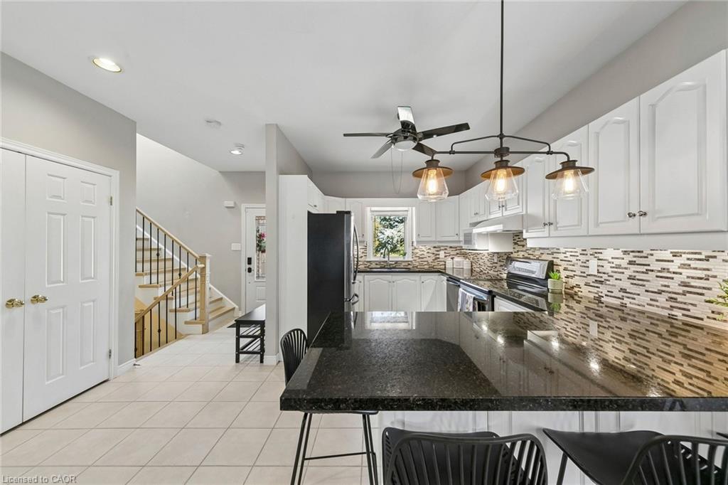 2024 Grovetree Lane Property Photo 19