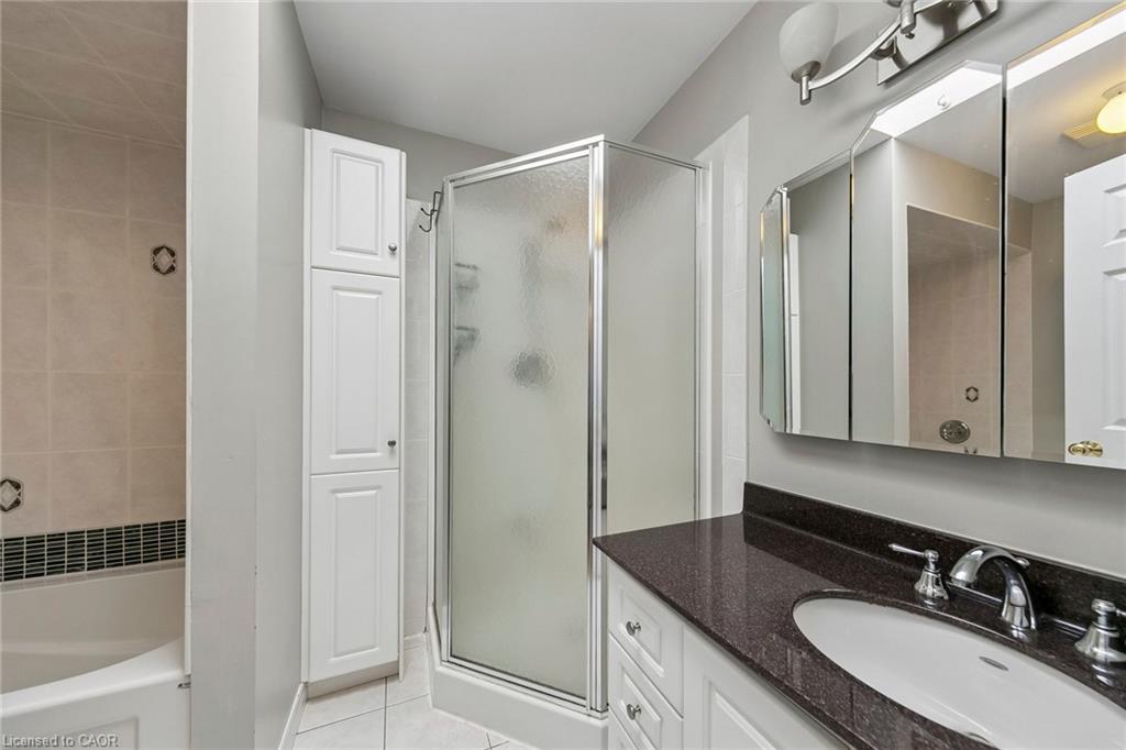2024 Grovetree Lane Property Photo 27