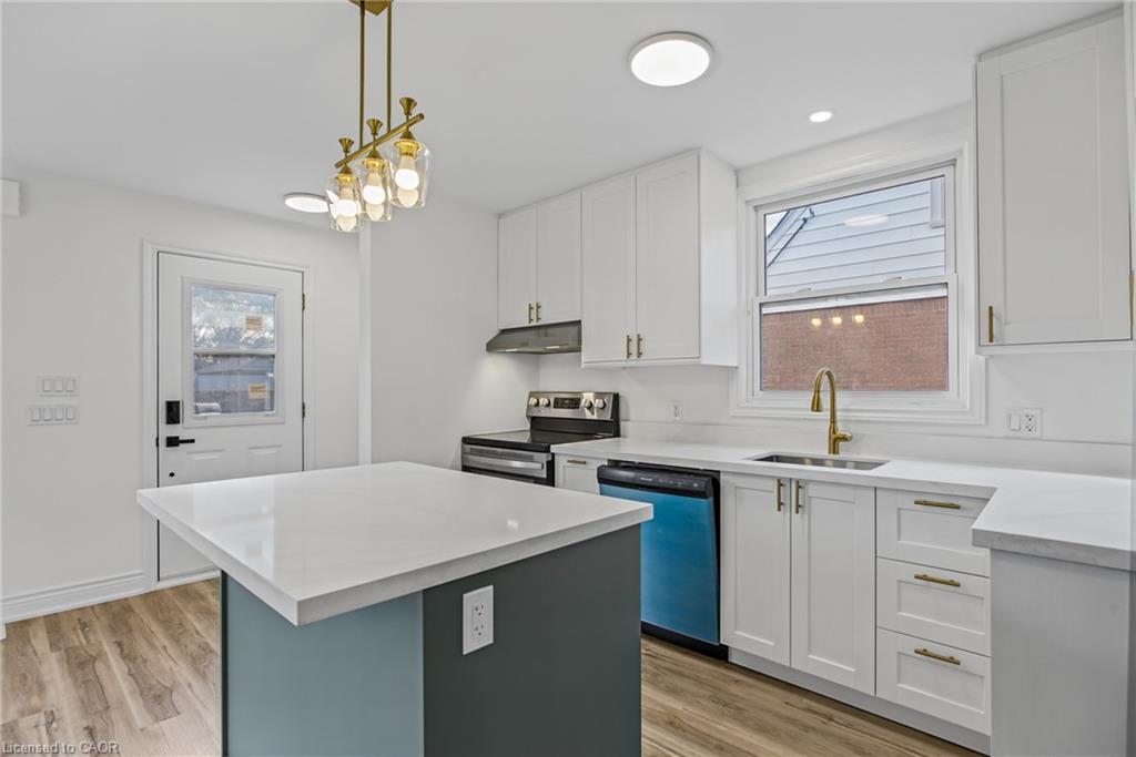 156 East 36th Street Property Photo 6