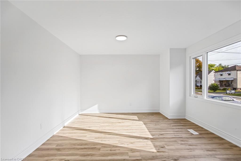 156 East 36th Street Property Photo 10