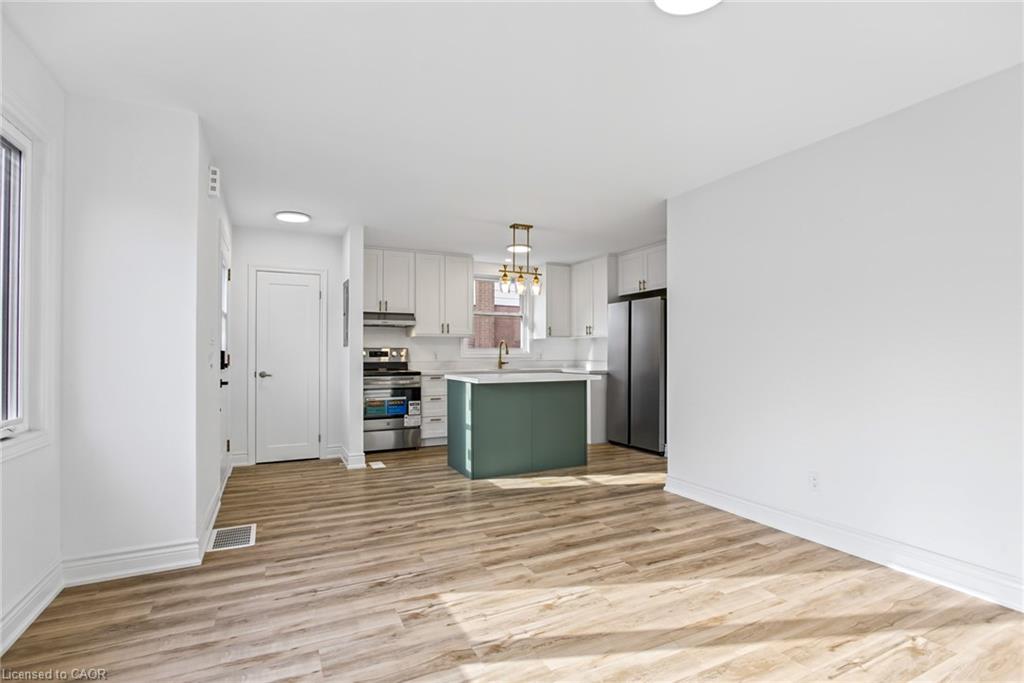 156 East 36th Street Property Photo 12
