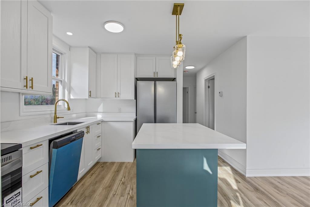 156 East 36th Street Property Photo 13