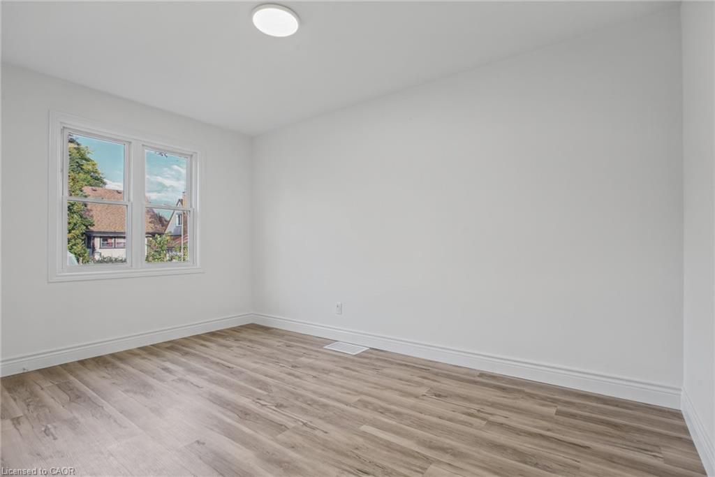 156 East 36th Street Property Photo 17