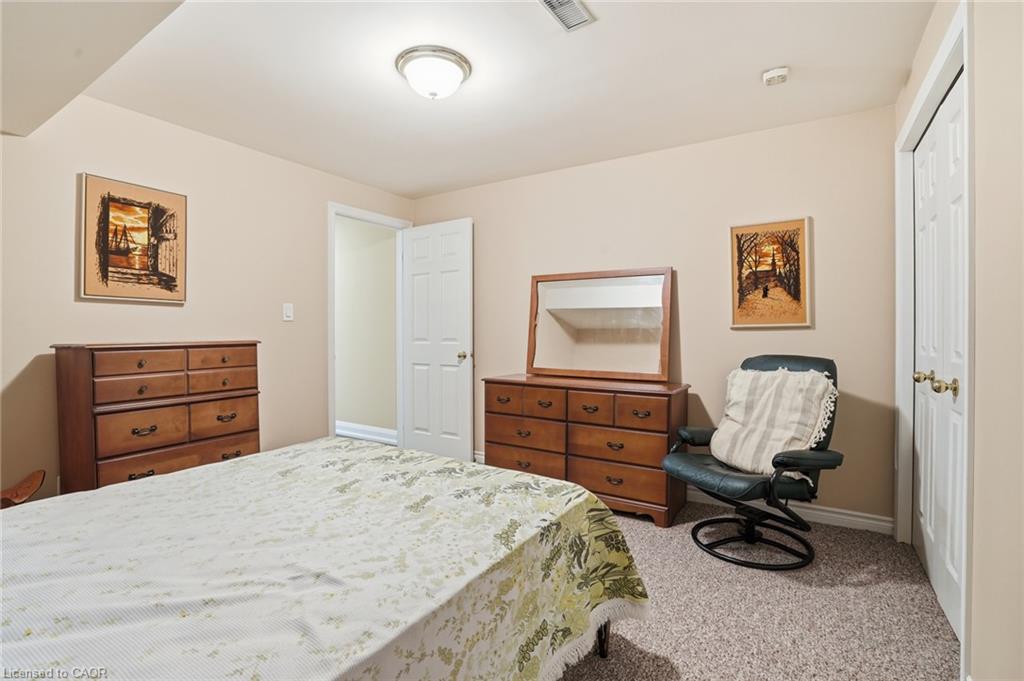 9 Kinsman Court S Property Photo 20