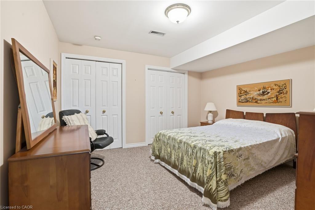 9 Kinsman Court S Property Photo 21