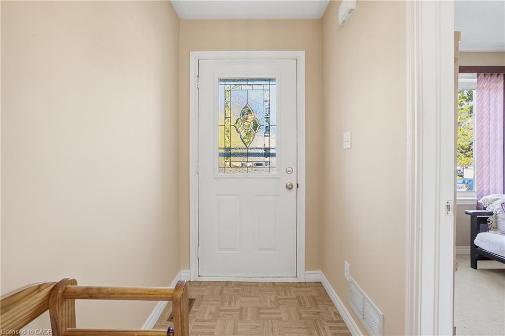 9 Kinsman Court S Property Photo 30