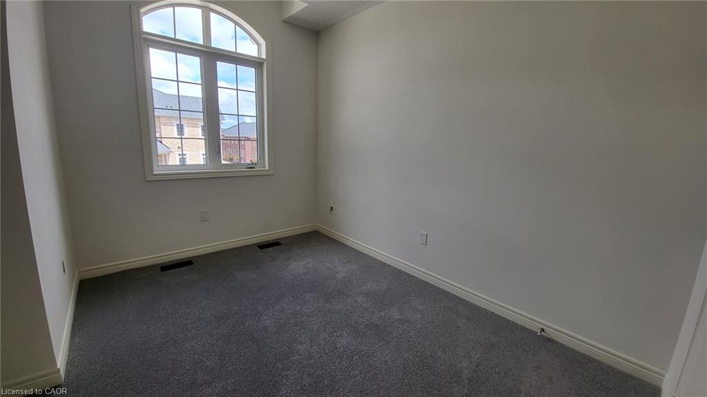 47 Gledhill Crescent Property Photo 15