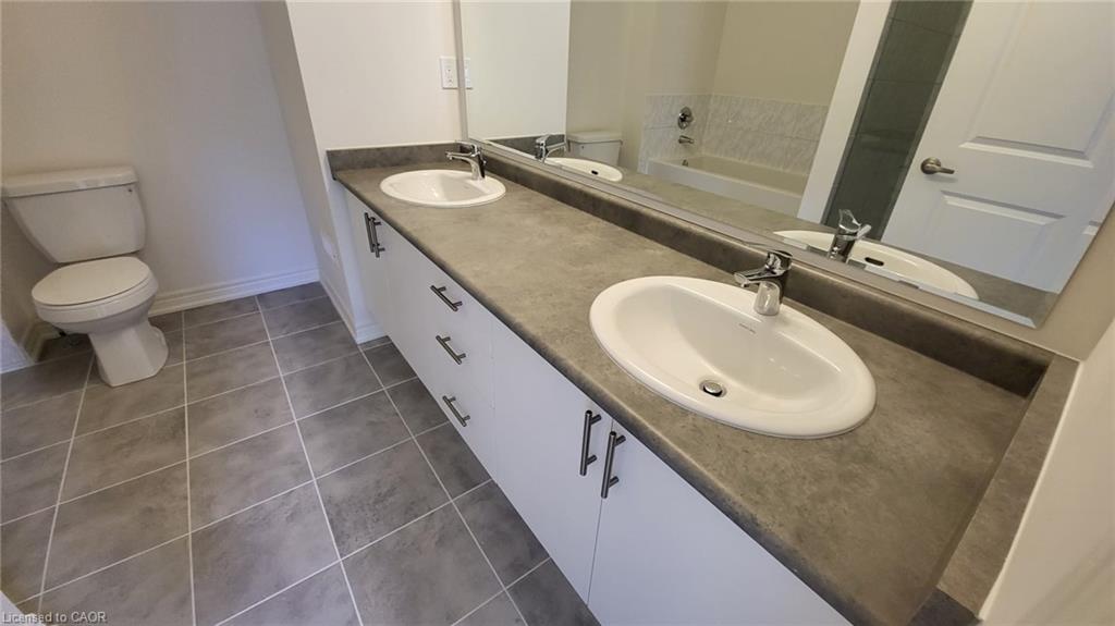47 Gledhill Crescent Property Photo 27