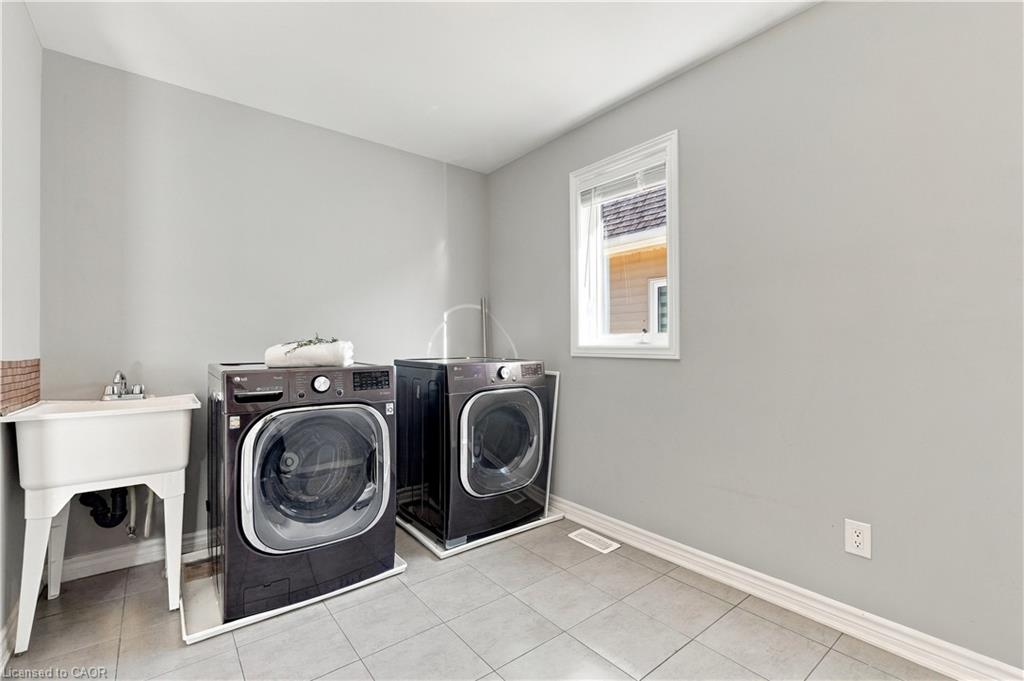 516 Alcor Terrace Property Photo 35
