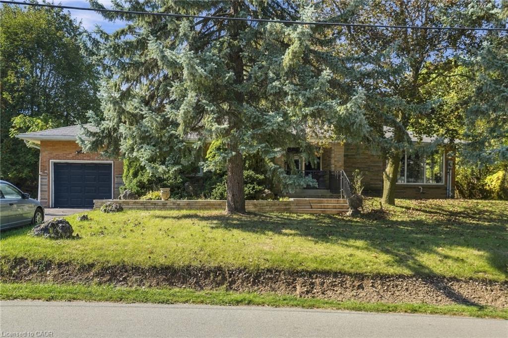 904 Montgomery Drive Property Photo 3