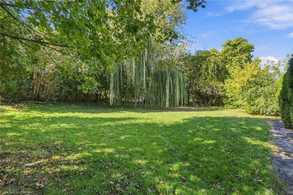 904 Montgomery Drive Property Photo 8