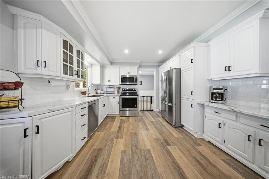 25 Cedarland Drive Property Photo 9