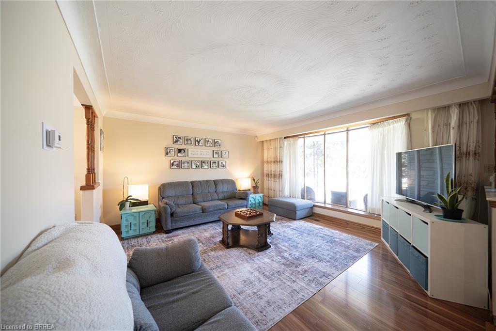 32 Avondale Crescent Property Photo 5