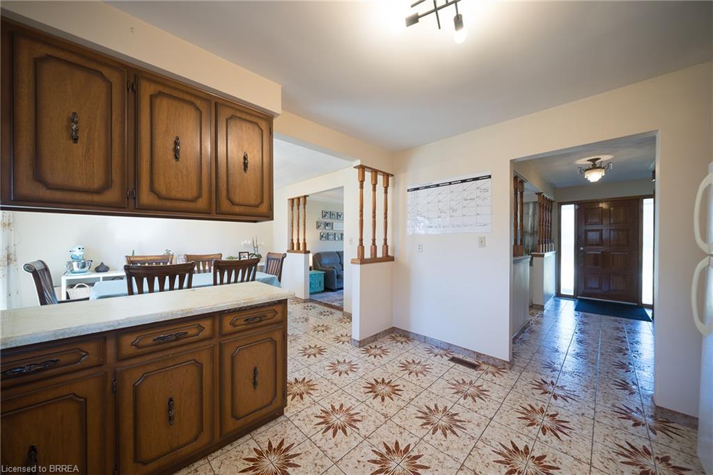 32 Avondale Crescent Property Photo 11