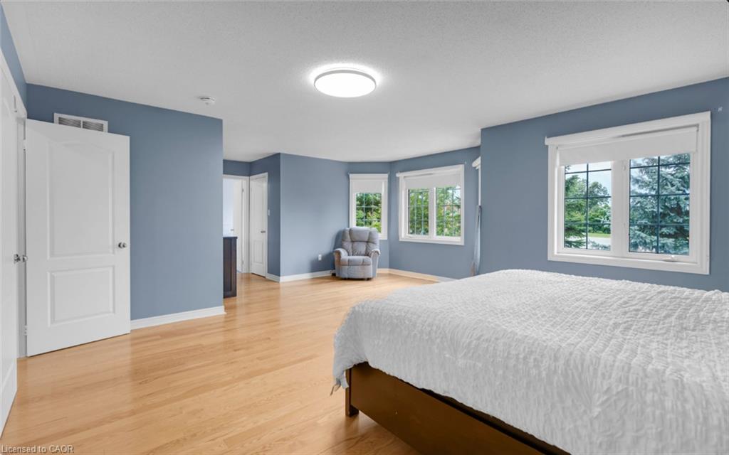 10 Morgandale Road Property Photo 17