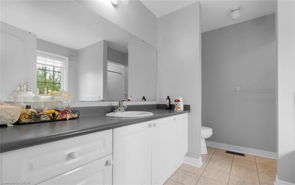 10 Morgandale Road Property Photo 21