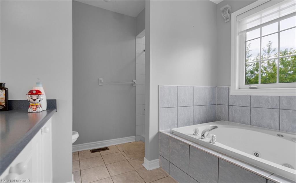 10 Morgandale Road Property Photo 22