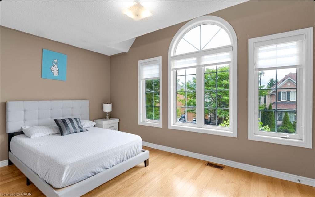 10 Morgandale Road Property Photo 25