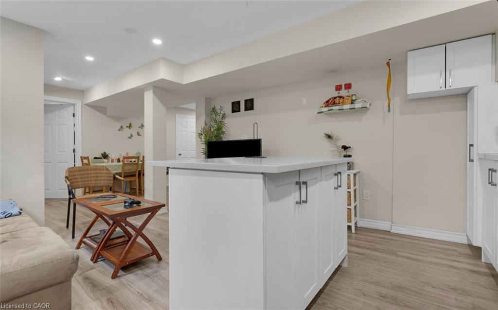 10 Morgandale Road Property Photo 33