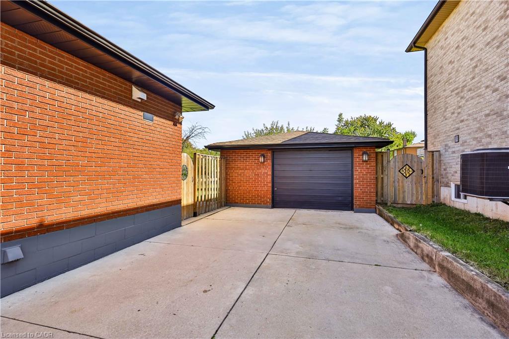 38 Deerhurst Road Property Photo 34