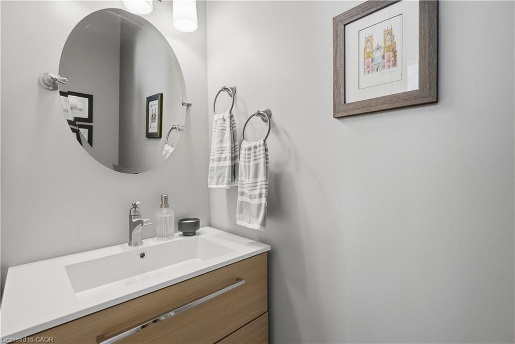 5230 Rome Crescent Property Photo 18