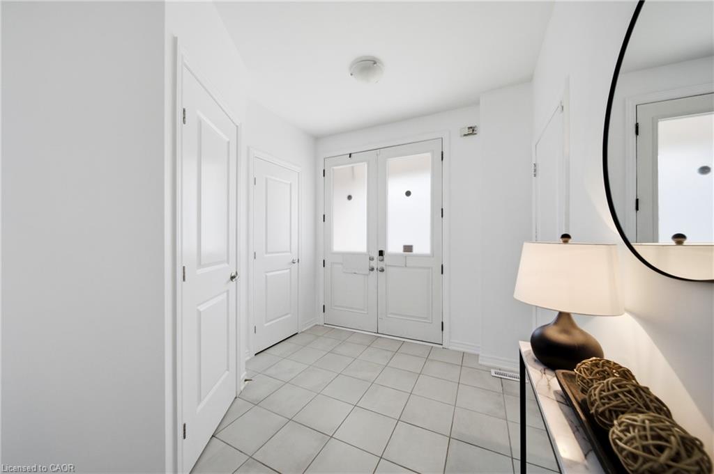 7 Heming Trail Property Photo 8