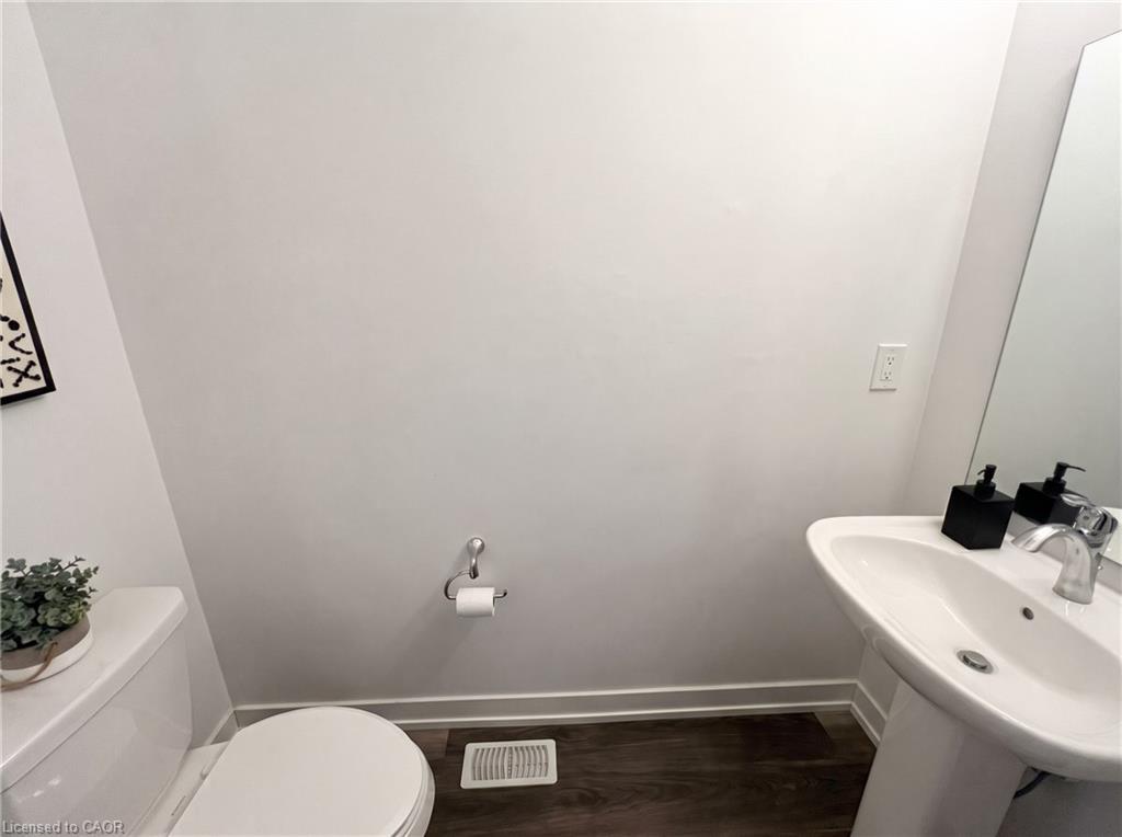18-350 River Road Property Photo 4