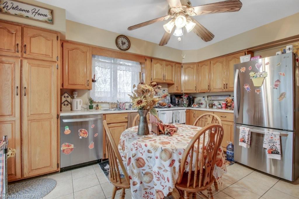 72 Lynden Hill Crescent Property Photo 4