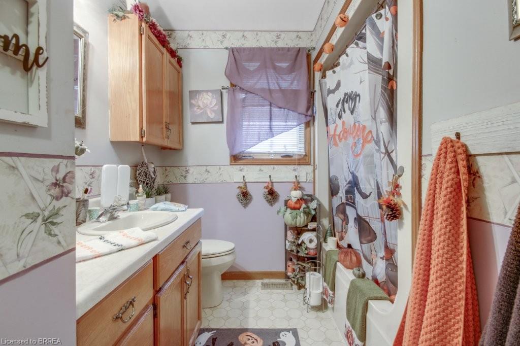 72 Lynden Hill Crescent Property Photo 9