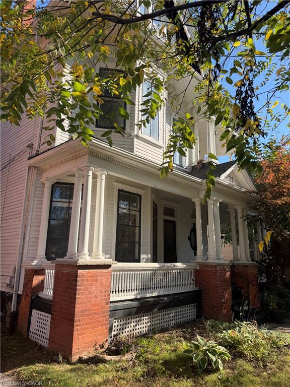 73 Sherman Avenue S Property Photo 4