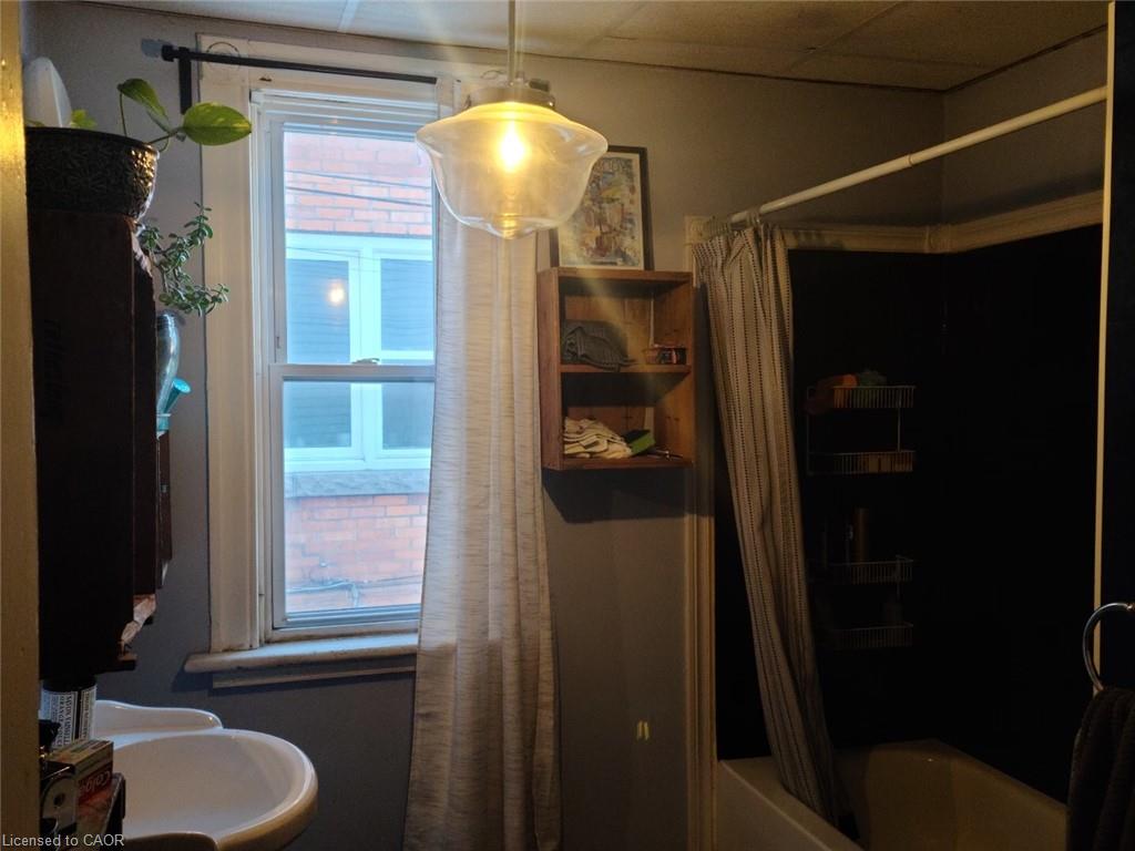 73 Sherman Avenue S Property Photo 13