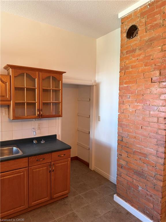 73 Sherman Avenue S Property Photo 27