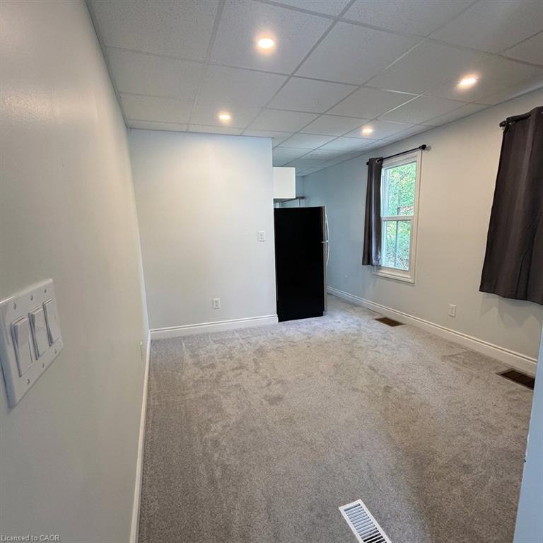 2-18 Stirling Avenue N Property Photo 5