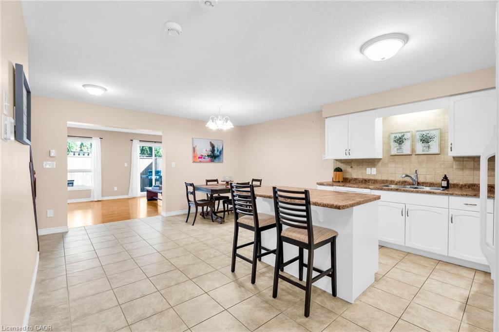 11-20 Shackleton Drive Property Photo 5