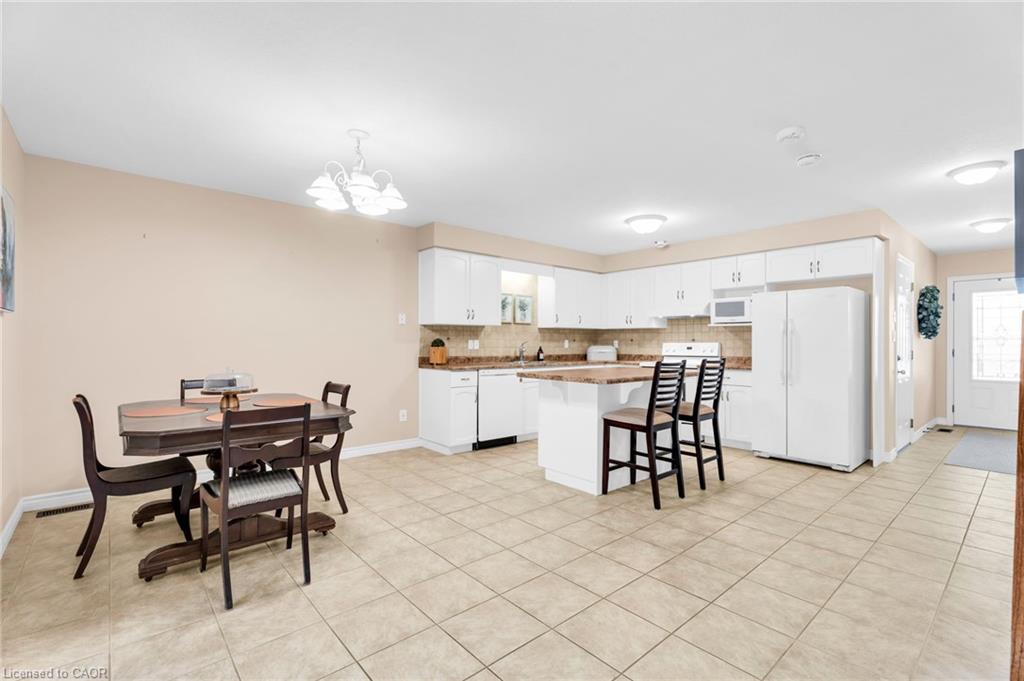 11-20 Shackleton Drive Property Photo 7