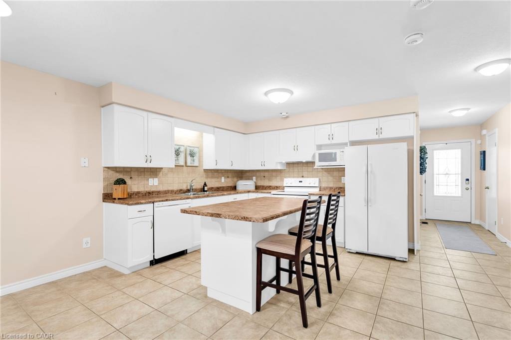 11-20 Shackleton Drive Property Photo 8