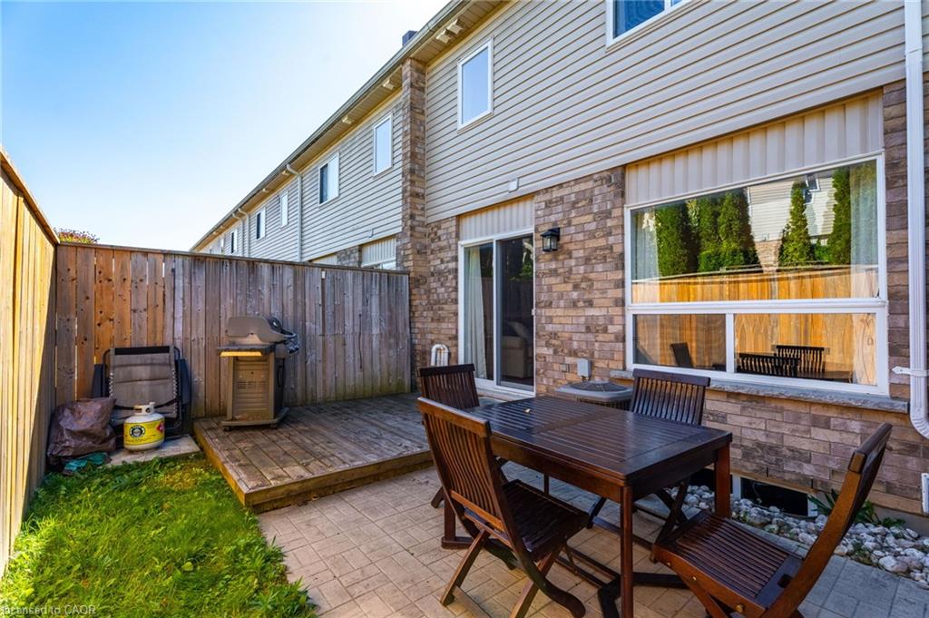 11-20 Shackleton Drive Property Photo 32