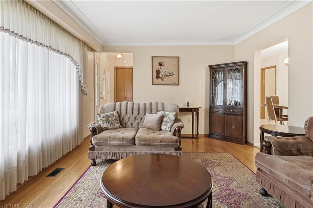 138 Luscombe Street Property Photo 7