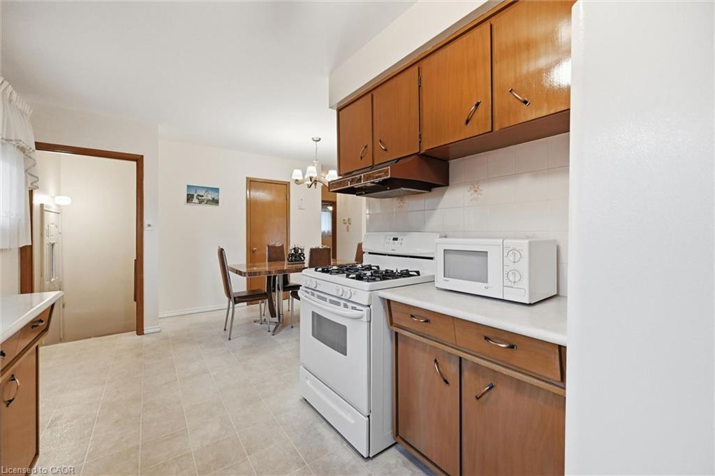 138 Luscombe Street Property Photo 11